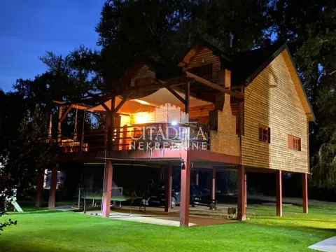 Rent, house, 200m², Surčin, Beograd - image 17