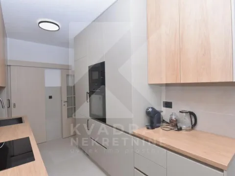 Rent, three bedroom apartment, 105m², Preko Morače, Podgorica - image 9