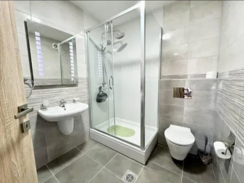 Izdavanje, dvosoban stan, 75m², Ljubović, Podgorica - image 7