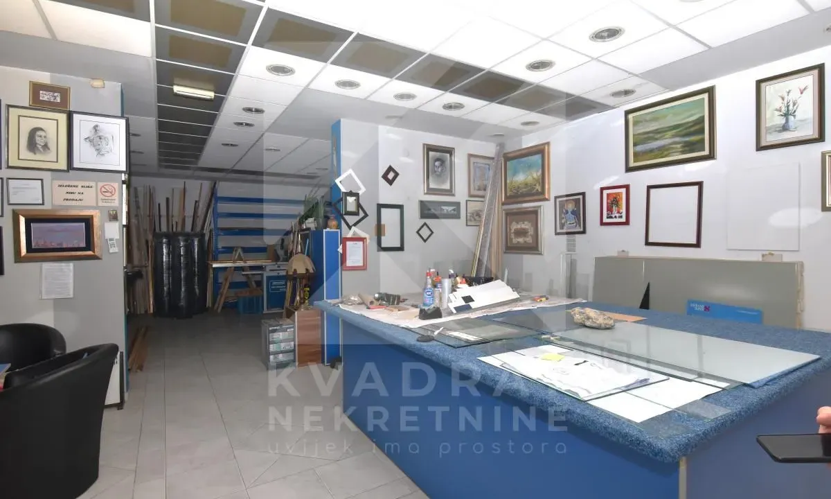 Izdavanje, poslovni prostor, 75m², City Kej, Podgorica