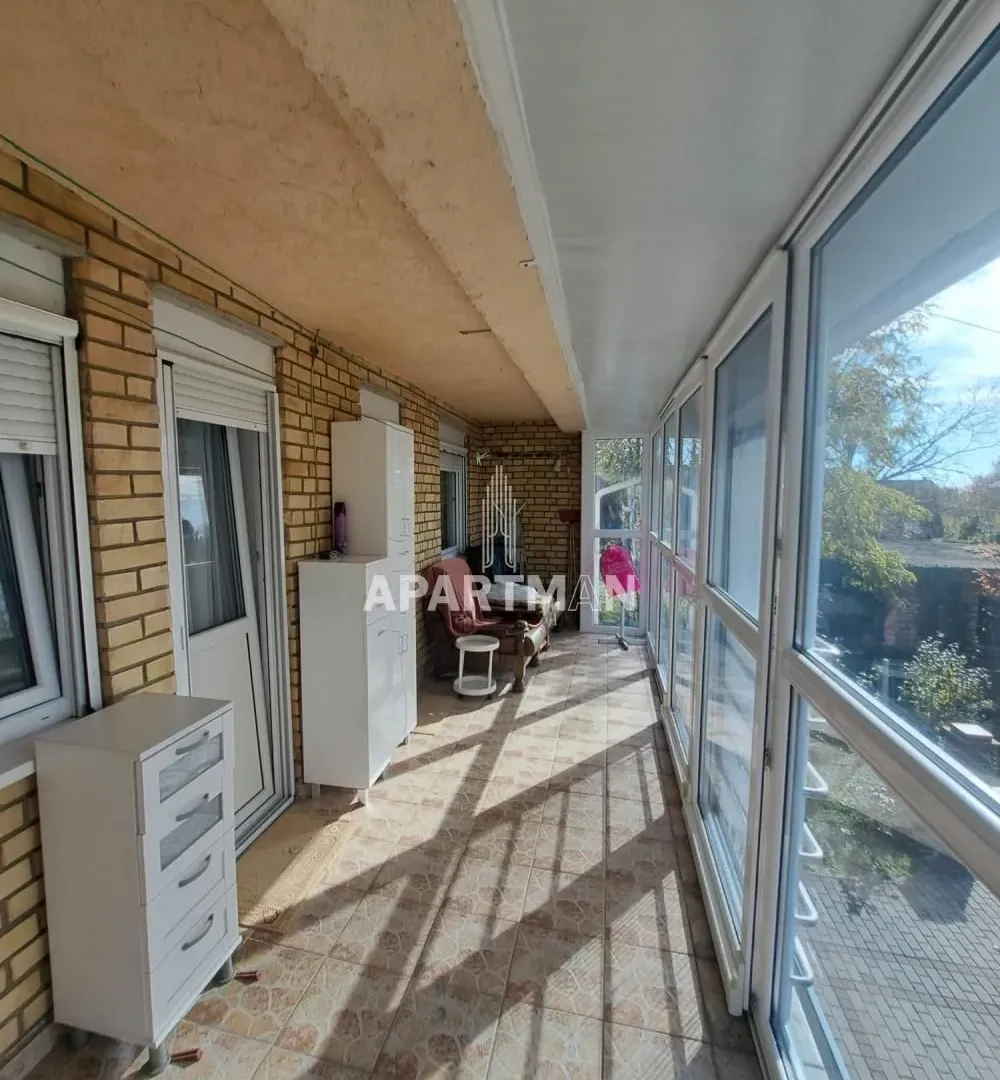 Prodaja, kuća, 130m², Irig, Srbija