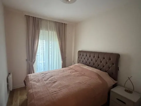 Rent, one bedroom apartment, 42m², Central Point, Podgorica - image 1