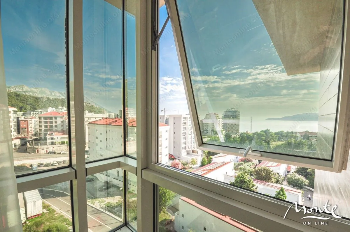 Sale, two bedroom apartment, 115m², Bečići, Budva