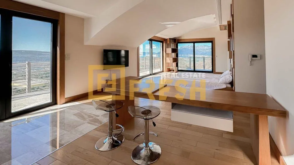 Prodaja, kuća, 310m², Kotor, Crna Gora