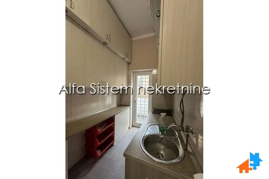 Izdavanje, dvosoban stan, 54m², Kalenić Pijaca, Vračar Sve Podlokacije