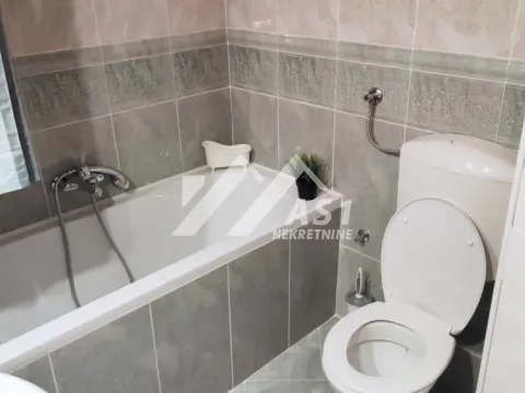 Izdavanje, trosoban stan, 89m², Sajam, Novi Sad Sve Podlokacije - image 8