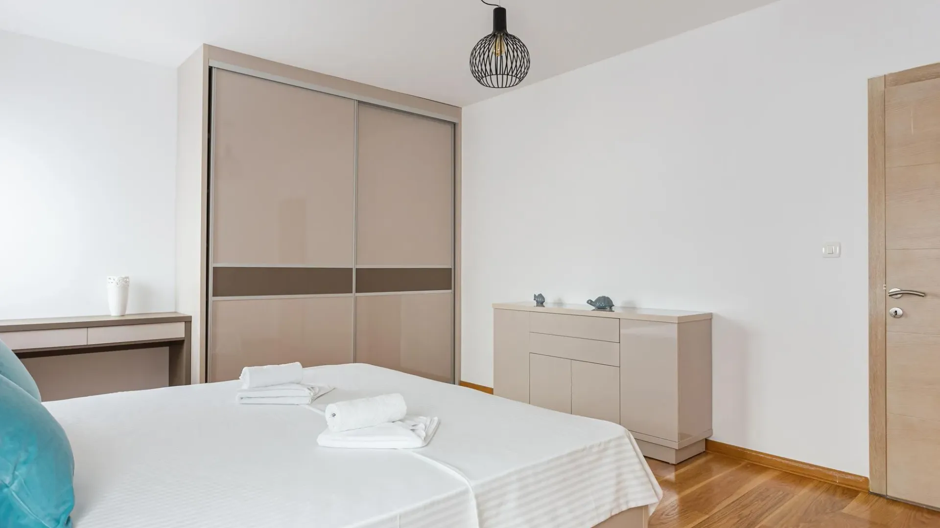 Sale, one bedroom apartment, 68m², Pržno, Budva