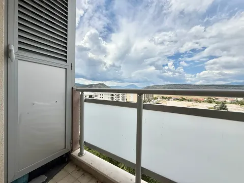 Prodaja, dvosoban stan, 63m², City Kvart, Podgorica - image 7