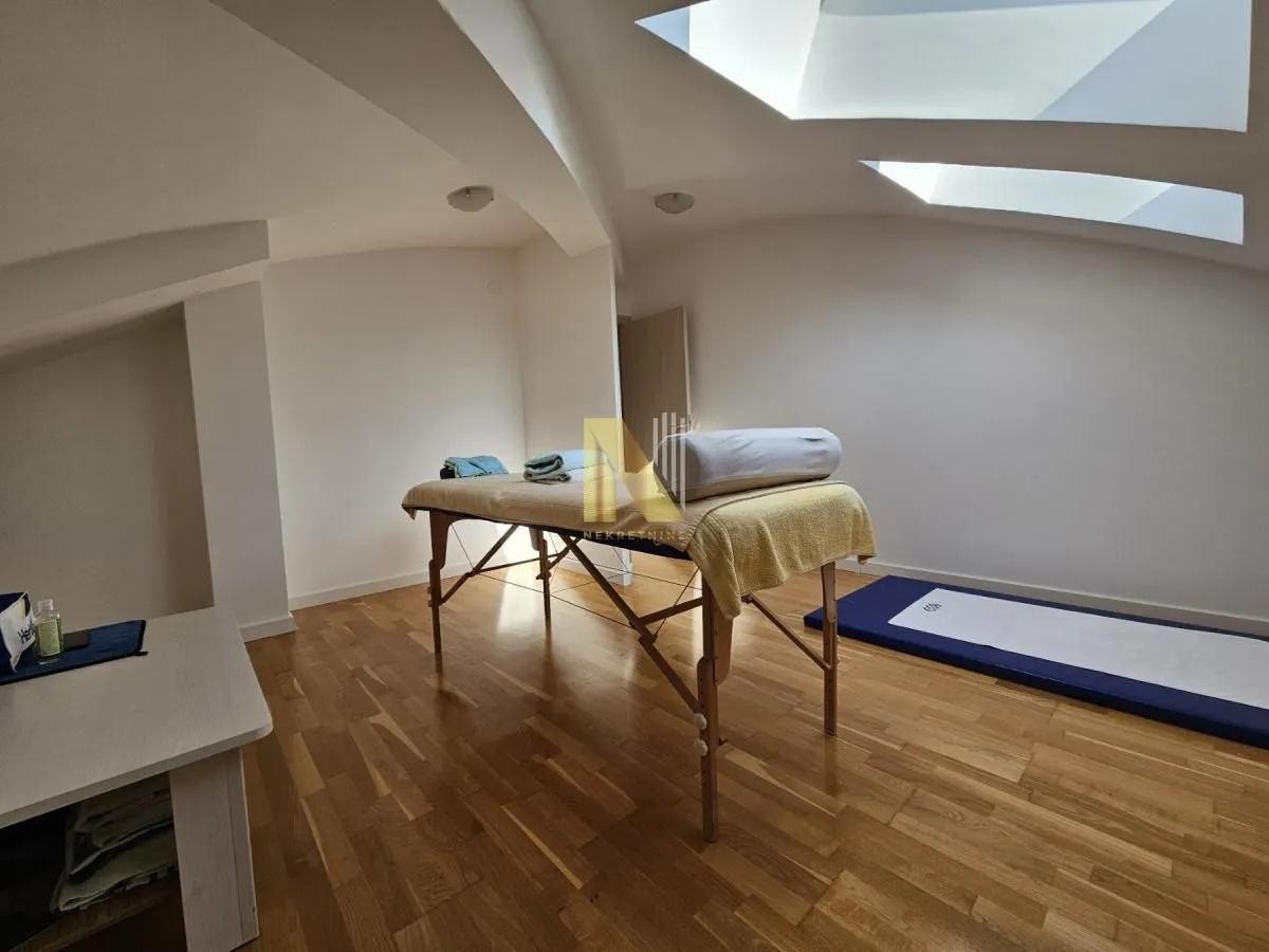Prodaja, trosoban stan, 99m², Novo naselje, Novi Sad