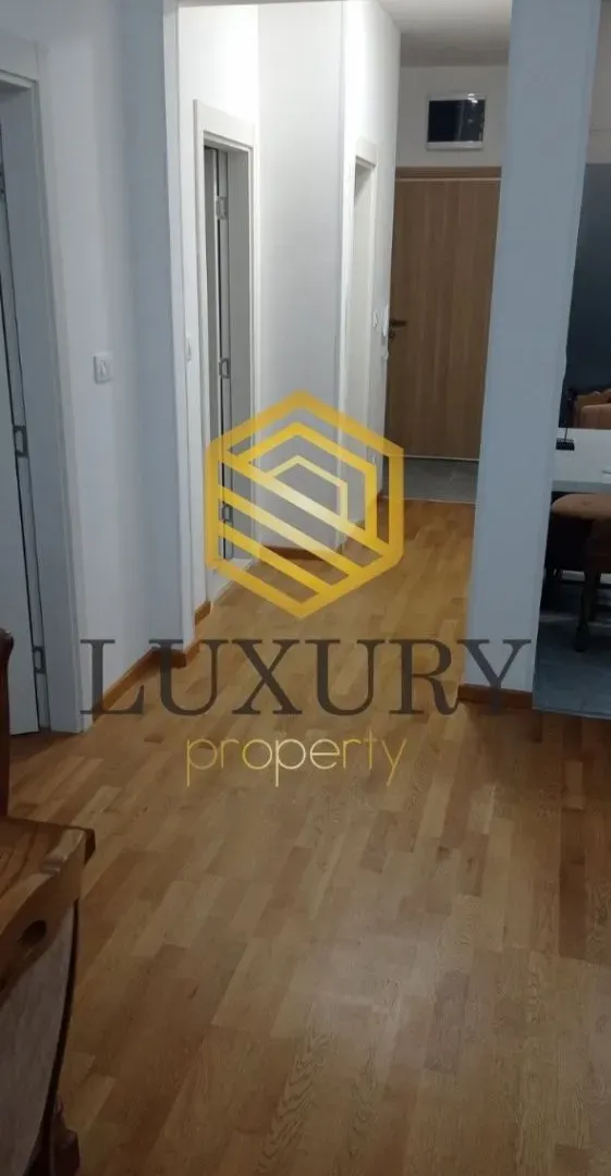 Izdavanje, dvosoban stan, 75m², Zabjelo, Podgorica