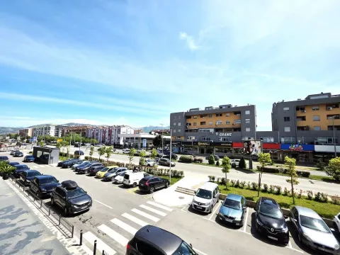 Rent, one bedroom apartment, 47m², Stari Aerodrom, Podgorica - image 12