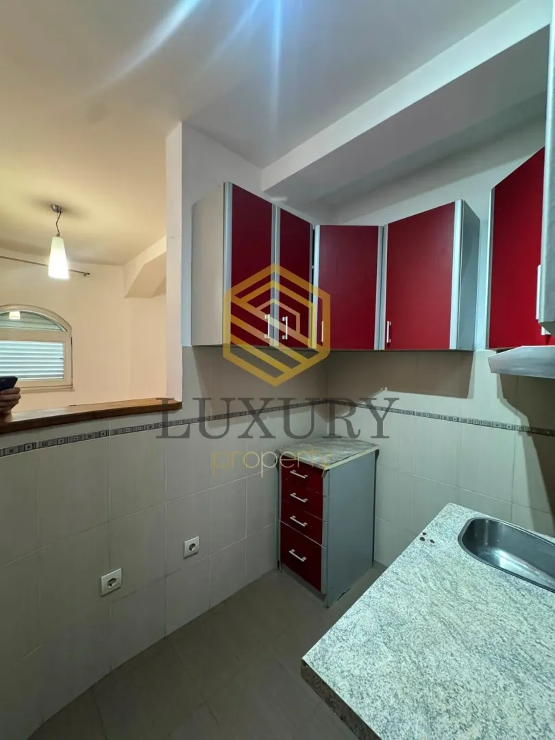 Izdavanje, dvosoban stan, 65m², Zagorič, Podgorica