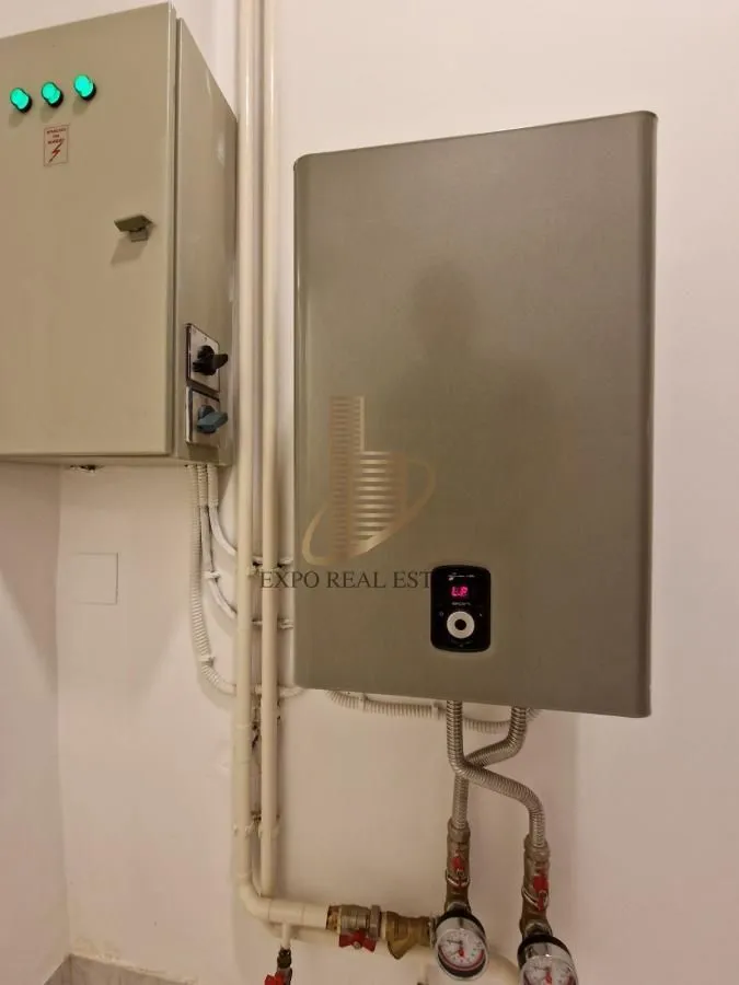 Sale, office space, 176m², Kosančićev Venac, Beograd