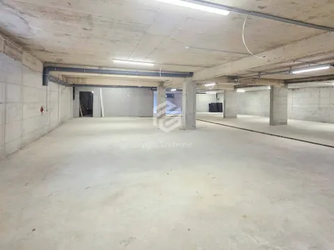 Rent, office space, 1100m², Donja Gorica, Podgorica - image 12