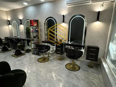 Rent, office space, 90m², Stari Aerodrom, Podgorica - image 11