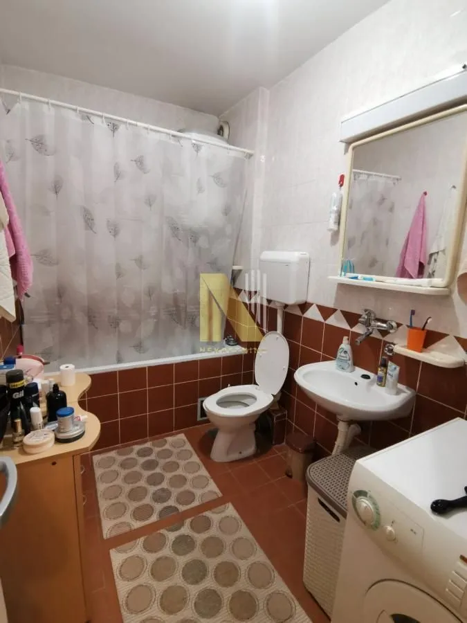 Izdavanje, dvosoban stan, 43m², Grbavica, Novi Sad Sve Podlokacije