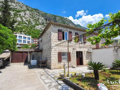 Prodaja, kuća, 1198m², Dobrota, Kotor - image 12