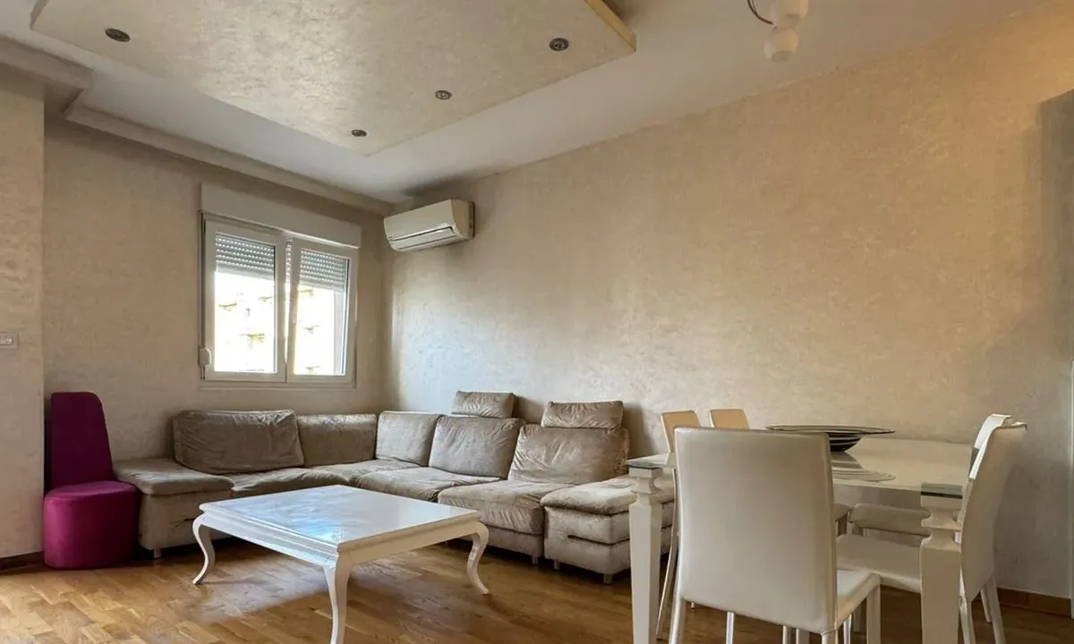 Izdavanje, dvosoban stan, 63m², City Kvart, Podgorica