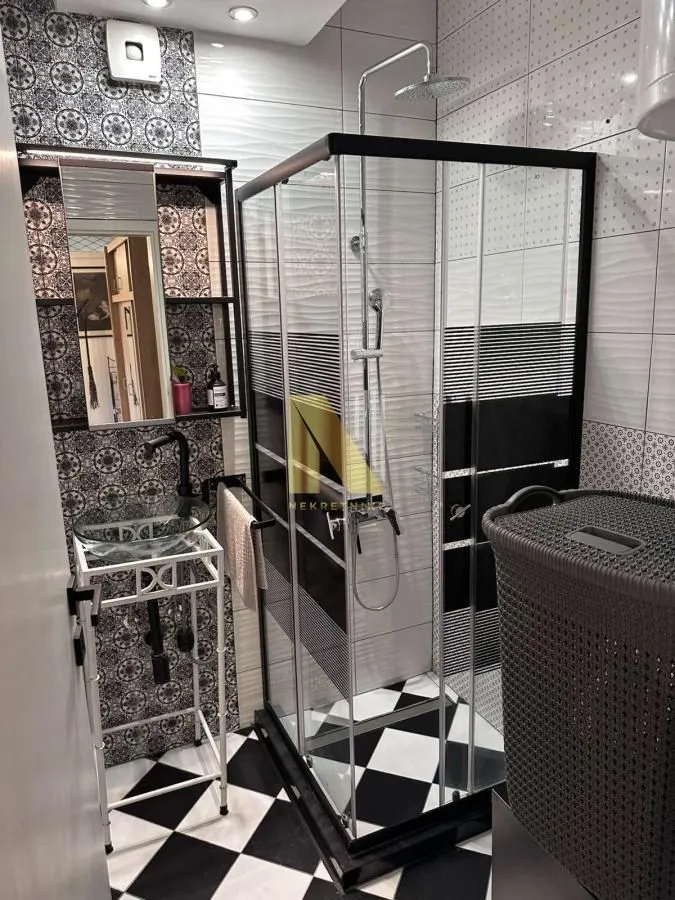 Izdavanje, jednosoban stan, 38m², Liman 2, Novi Sad Sve Podlokacije