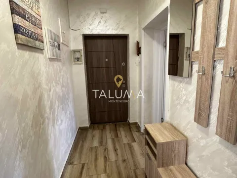 Izdavanje, dvosoban stan, 55m², Preko Morače, Podgorica - image 2