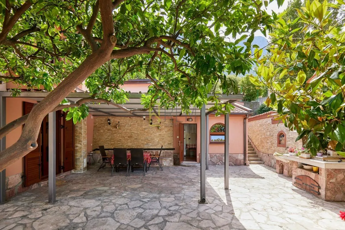 Prodaja, kuća, 120m², Dobrota, Kotor