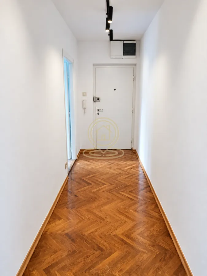 Rent, two bedroom apartment, 58m², Vračar Sve Podlokacije, Beograd
