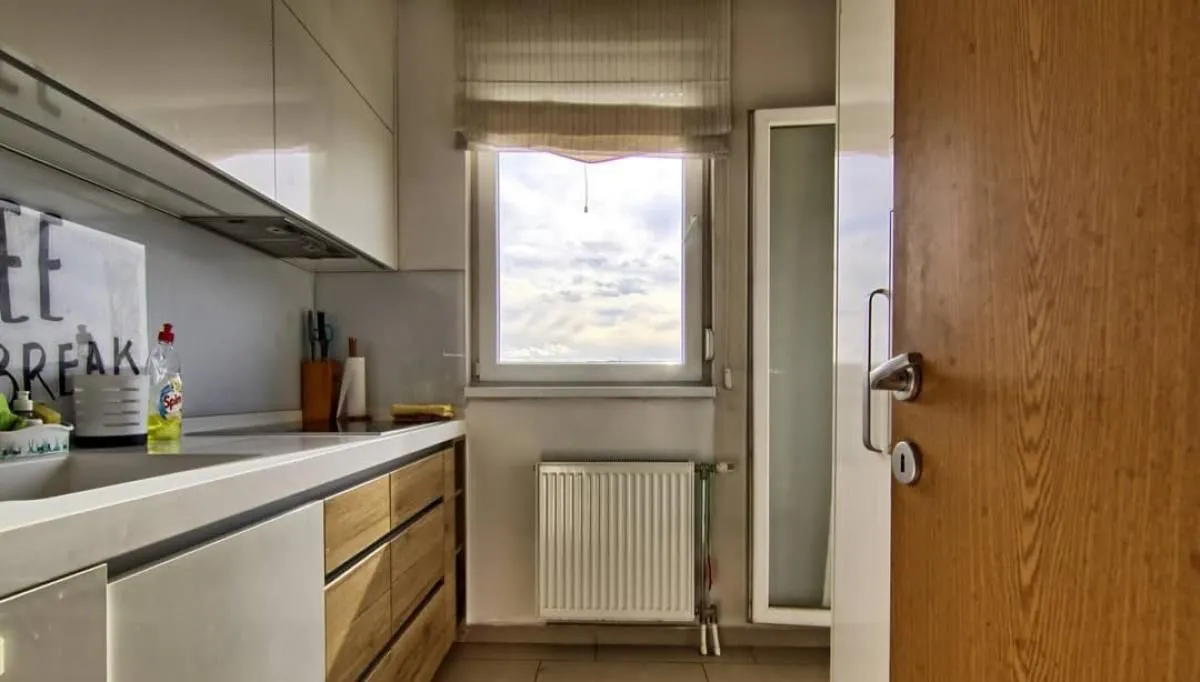 Prodaja, trosoban stan, 120m², Bulevar patrijarha Pavla, Novi Sad Sve Podlokacije