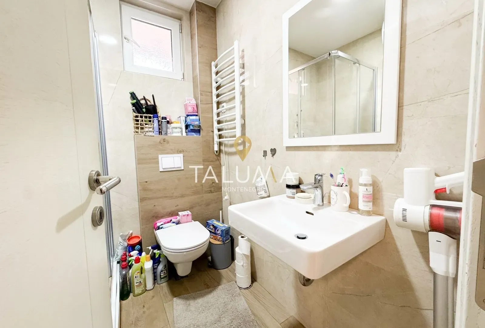 Prodaja, dvosoban stan, 63m², Blok 9, Podgorica