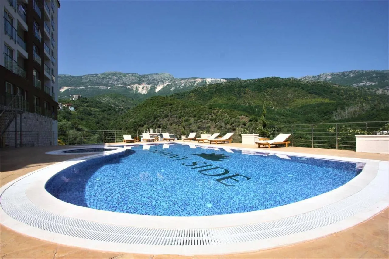 Rent, one bedroom apartment, 35m², Bečići, Budva