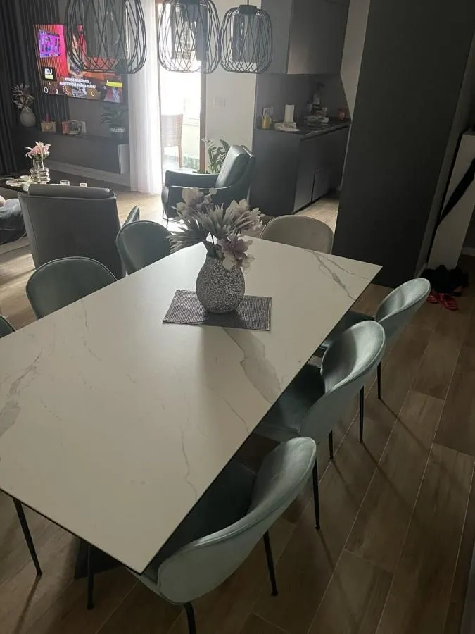 Prodaja, trosoban stan, 98m², Dobrota, Kotor