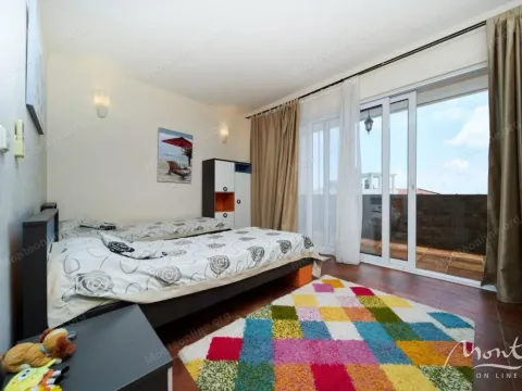 Sale, house, 495m², Bečići, Budva - image 12