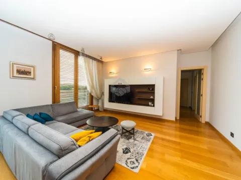 Izdavanje, dvosoban stan, 105m², Podgorica, Crna Gora - image 2