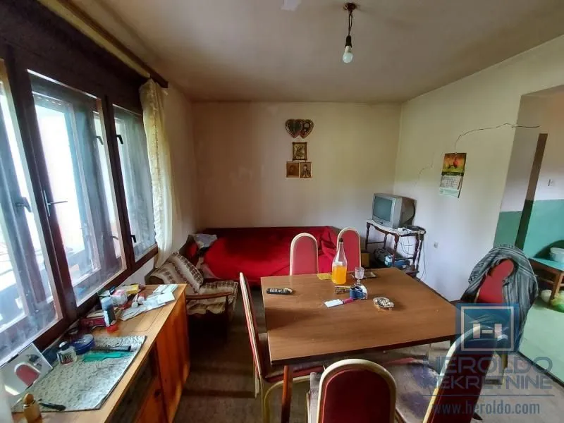 Prodaja, kuća, 240m², Donje Štiplje, Jagodina