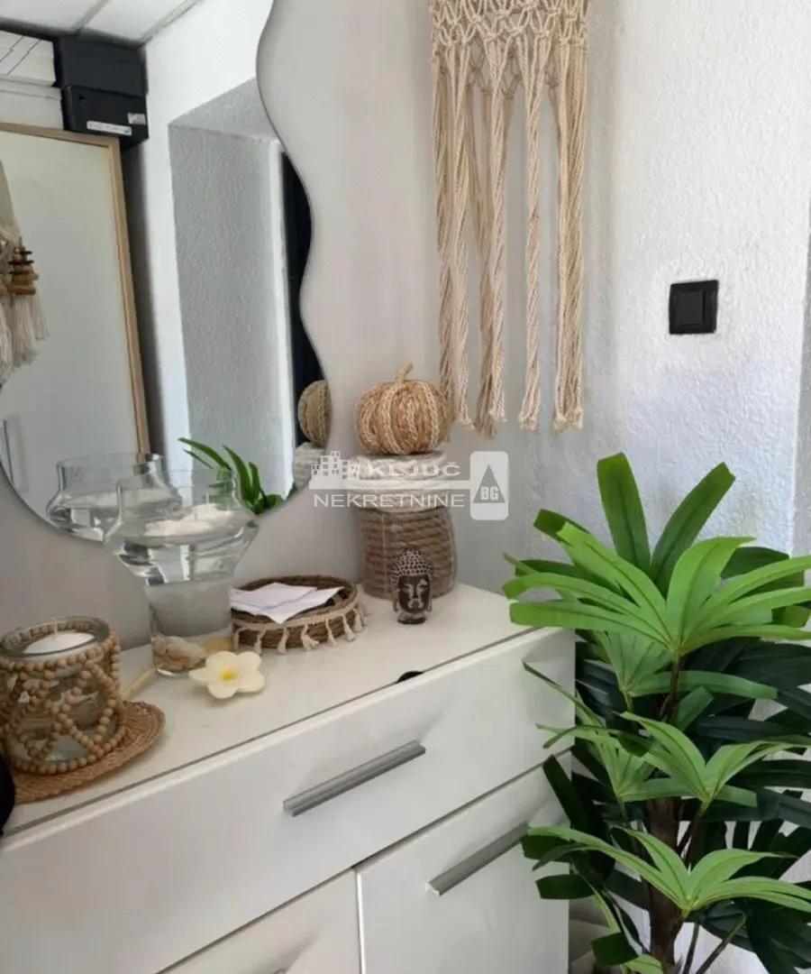 Sale, two bedroom apartment, 87m², Đeram Pijaca, Beograd