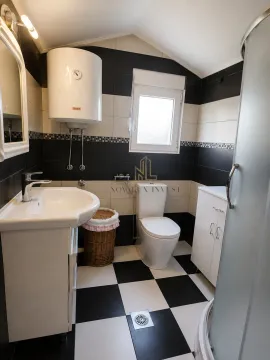 Rent, house, 180m², Tološi, Podgorica - image 9
