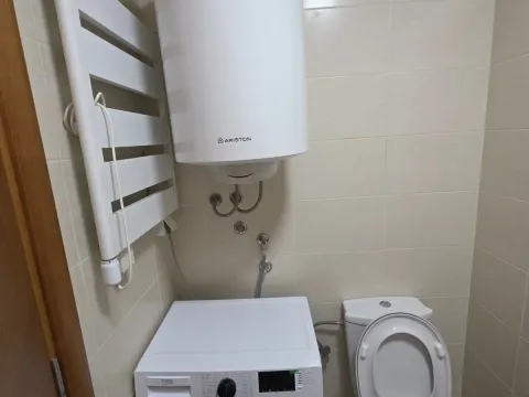 Izdavanje, jednosoban stan, 40m², Pobrežje, Podgorica - image 10