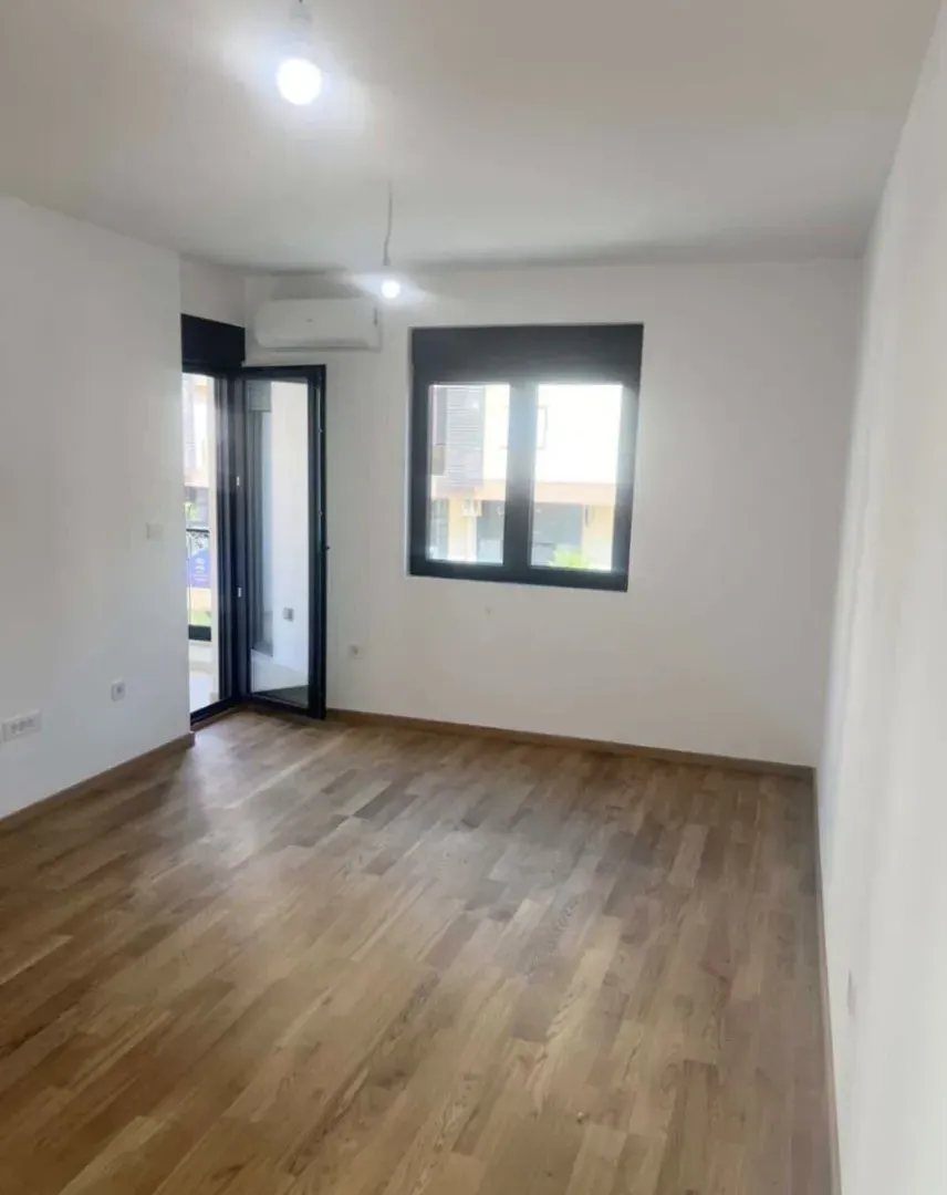 Izdavanje, dvosoban stan, 53m², City Kvart, Podgorica