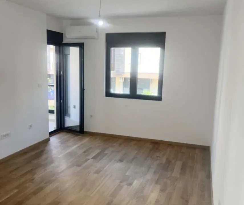 Izdavanje, dvosoban stan, 53m², City Kvart, Podgorica