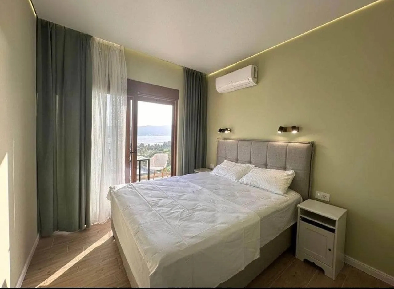 Prodaja, stan, 68m², Tivat, Crna Gora