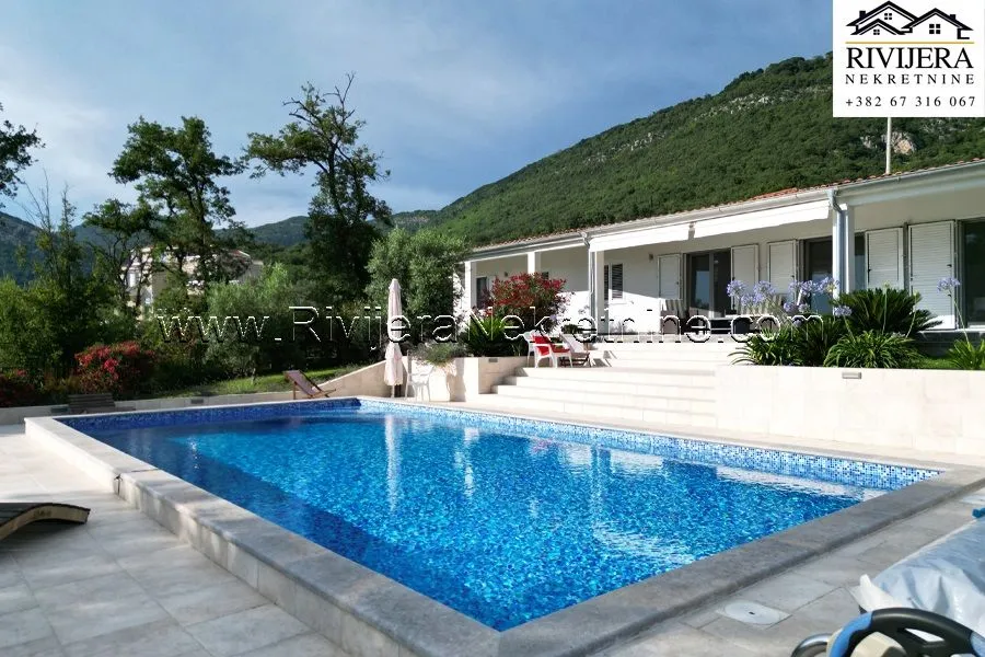 Prodaja, kuća, 252m², Kavač, Kotor