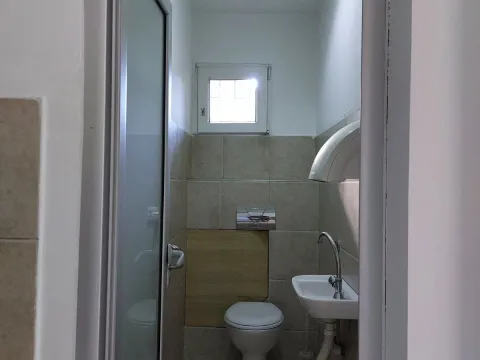 Izdavanje, poslovni prostor, 46m², Slavija, Vračar Sve Podlokacije - image 5