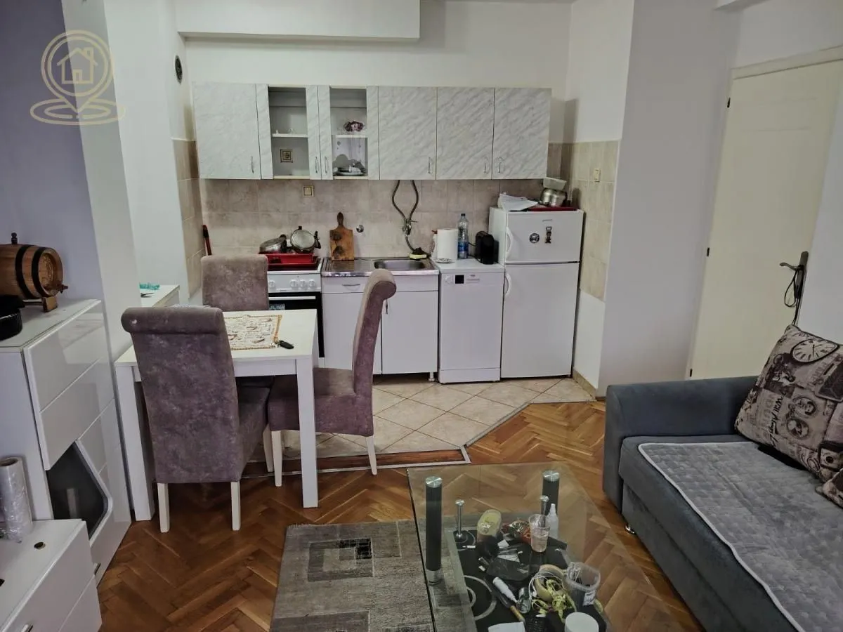 Prodaja, jednosoban stan, 36m², Adamovićevo Naselje, Novi Sad Sve Podlokacije