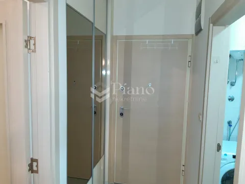 Rent, one bedroom apartment, 51m², City Kvart, Podgorica - image 7
