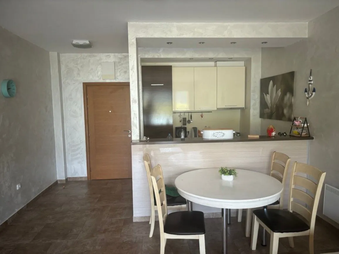 Prodaja, dvosoban stan, 68m², Bečići, Budva