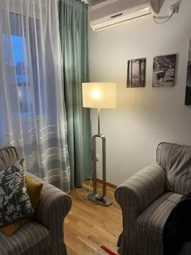 Izdavanje, trosoban stan, 70m², Slavija, Vračar Sve Podlokacije - image 4