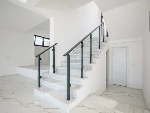 Prodaja, kuća, 370m², Utjeha, Bar - image 14