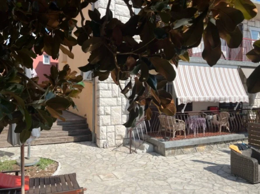 Rent, one bedroom apartment, 35m², Tivat, Crna Gora