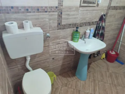 Prodaja, kuća, 100m², Dudova Šuma, Subotica - image 9