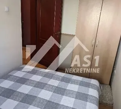 Izdavanje, trosoban stan, 47m², Bulevar Oslobodjenja, Novi Sad Sve Podlokacije - image 6