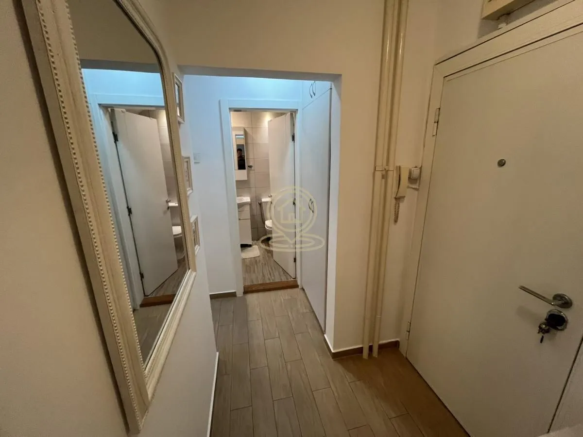 Rent, two bedroom apartment, 48m², Stari Grad, Beograd